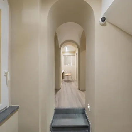 Five By Capri 5 Senses 3*