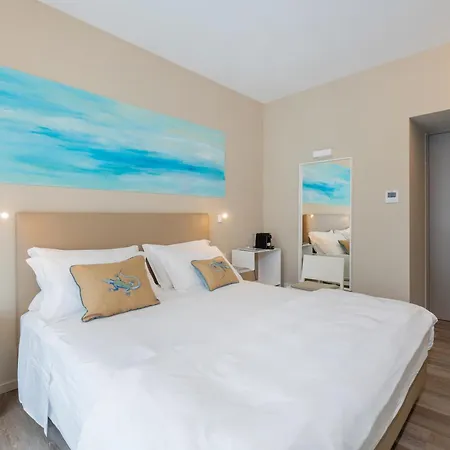 Konukevi Five By Capri 5 Senses