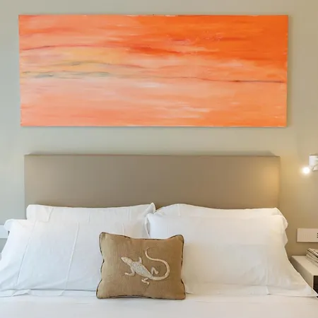 Guest house Five By Capri 5 Senses