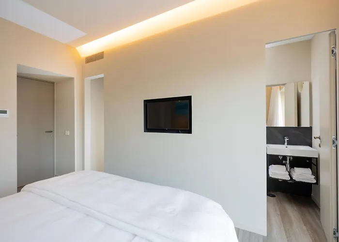 Five By Capri 5 Senses Guest house