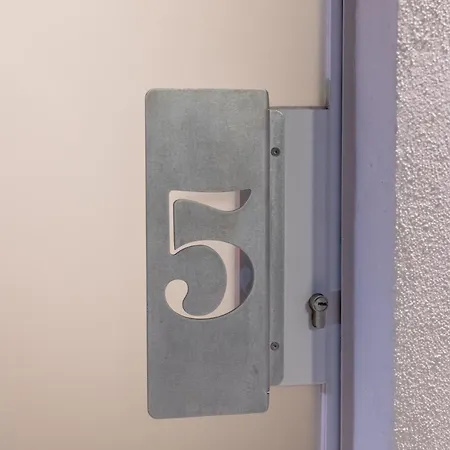 招待所 Five By Capri 5 Senses